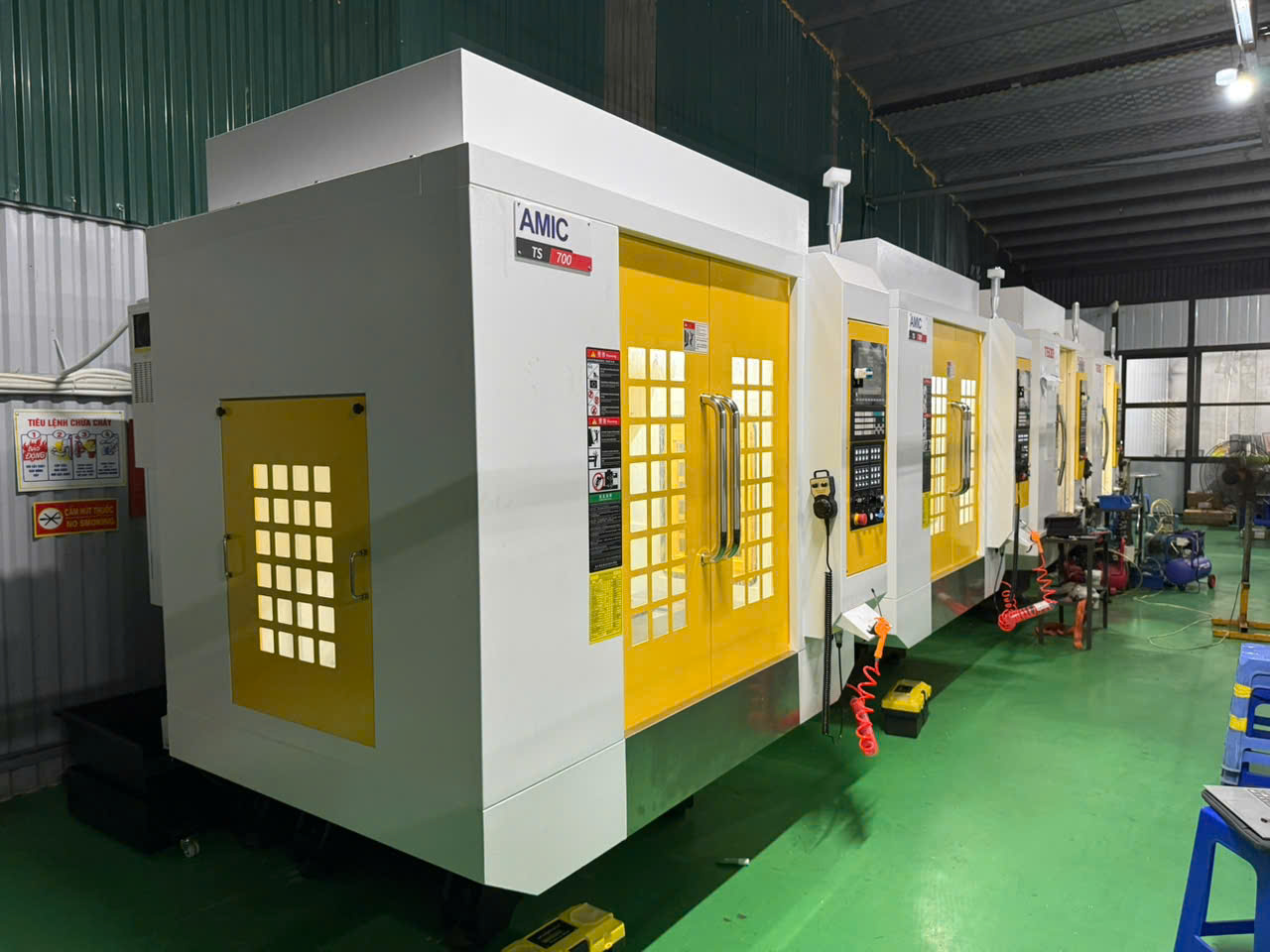 máy phay cnc amic ts700